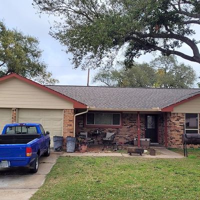 3325 Westview St, La Porte, TX 77571