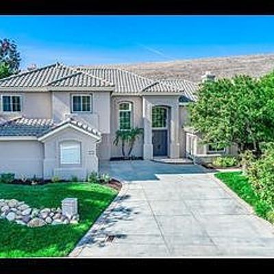 3331 Wolf Creek Ct, Simi Valley, CA 93063