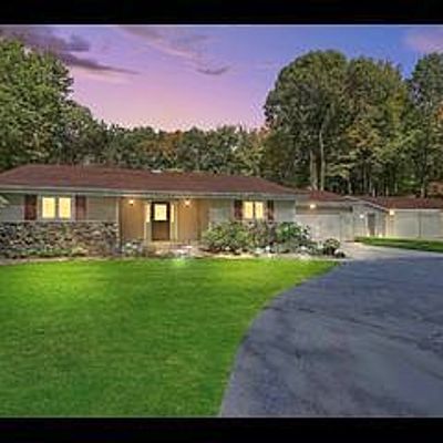 3368 Pine Forest Drive, Suamico, WI 54173