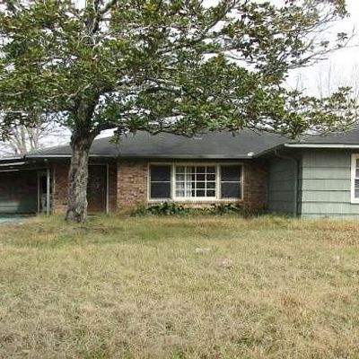 34 Bruce Ln, Orange, TX 77630