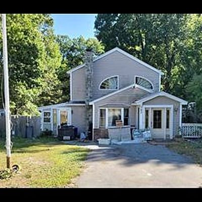 343 Hampshire Rd, Methuen, MA 01844