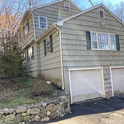 35 11 O Clock Rd, Weston, CT 06883