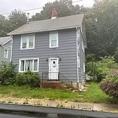 35 Beacon St, Middletown, NY 10940