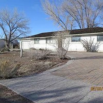 35 Leo Dr, Sparks, NV 89441