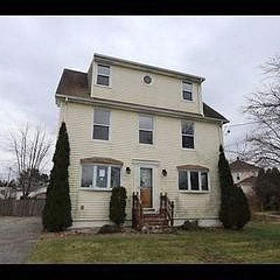 35 Shaw Park Ave, Chicopee, MA 01013