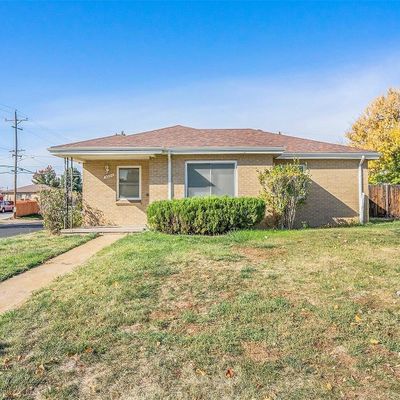 3501 Newport St, Denver, CO 80207