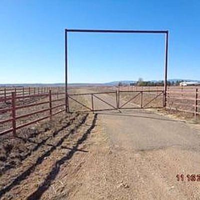 352 Valley Irrigation Rd, Stanley, NM 87056