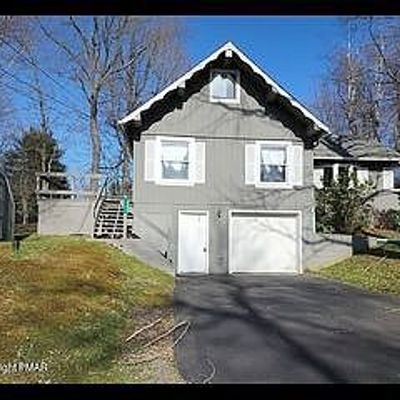 360 Sidney Ave, Pocono Summit, PA 18346