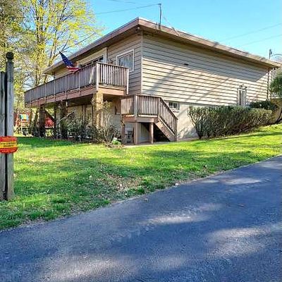 2936 River Rd, Mount Bethel, PA 18343