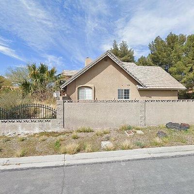 2955 Montessouri St, Las Vegas, NV 89117