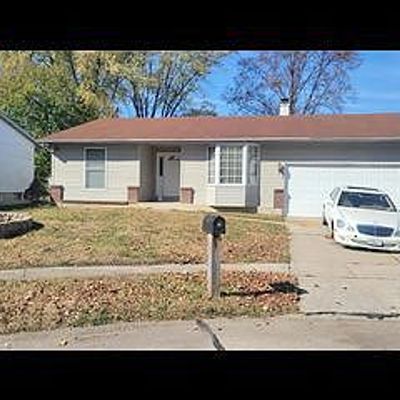 2961 Dividend Park Dr, Florissant, MO 63031