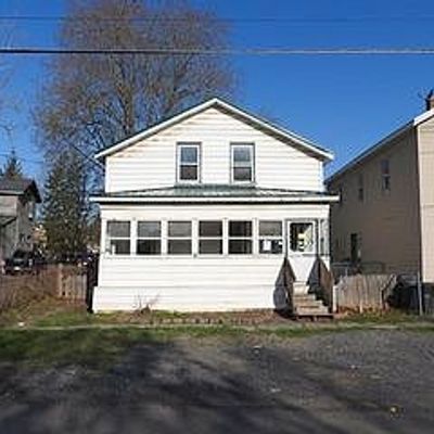 3 Clark St, Waterloo, NY 13165