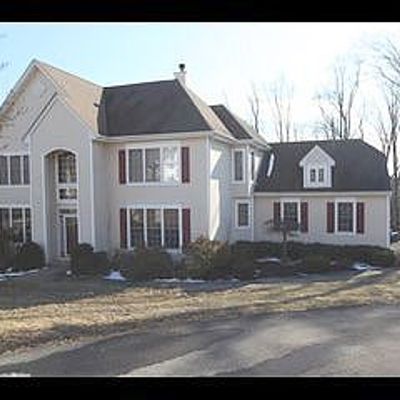 3 Elgin Ct, Highland Mills, NY 10930