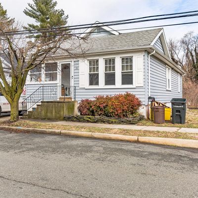 30 Brook Ln, Trenton, NJ 08619