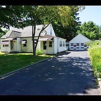 30 Old Kent Rd, Mansfield Center, CT 06250