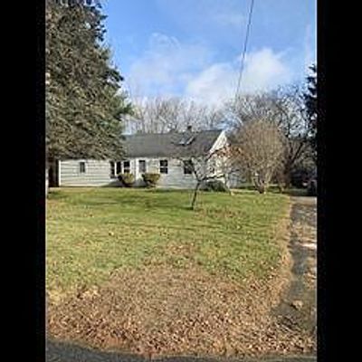 30 Quaboag St, Brookfield, MA 01506