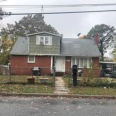 30 Violet St, Central Islip, NY 11722