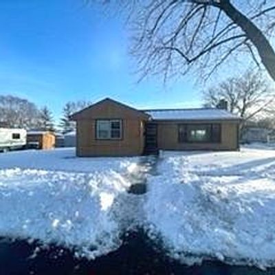 301 E Harriet St, Thornton, IL 60476