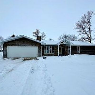 302 Sutton St, Argyle, MN 56713