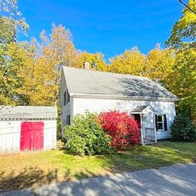 303 Ponakin Rd, Lancaster, MA 01523