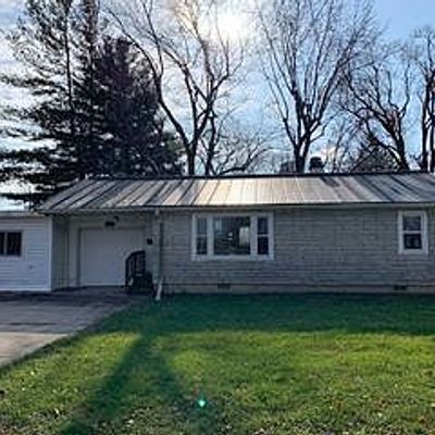 304 E Williams St, Farmland, IN 47340