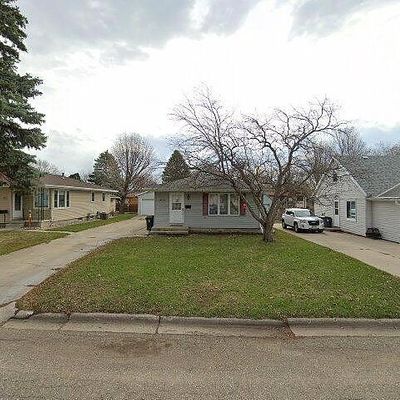 309 Lawrence St, Marshall, MN 56258