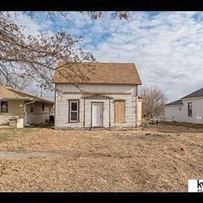 309 N 3 Rd St, Elmwood, NE 68349