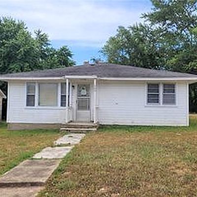 309 W 1 St St, Mountain View, MO 65548