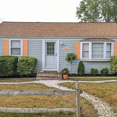 31 Northern Ave, Dennis Port, MA 02639