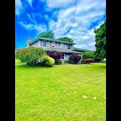 311 Mcintosh Dr, Auburn, NY 13021