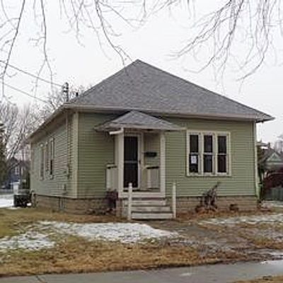 312 W Mackie St, Beaver Dam, WI 53916