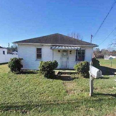 405 Benedum Dr, Bridgeport, WV 26330