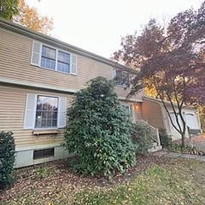 41 Waldron Ave, Barrington, RI 02806