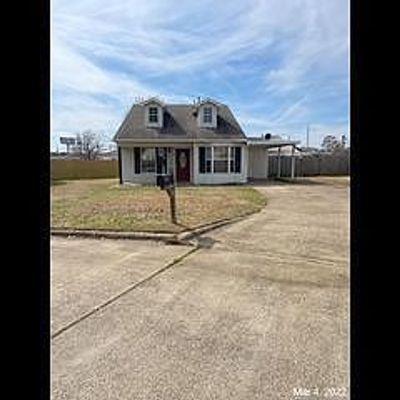 4103 Julie Cir, Texarkana, AR 71854