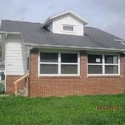 412 E Streeter Ave, Muncie, IN 47303