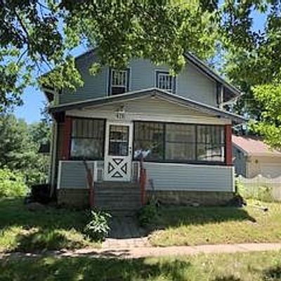 416 College St, Cedar Falls, IA 50613