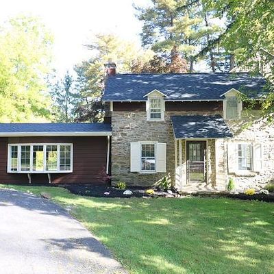 4166 Pricetown Rd, Fleetwood, PA 19522