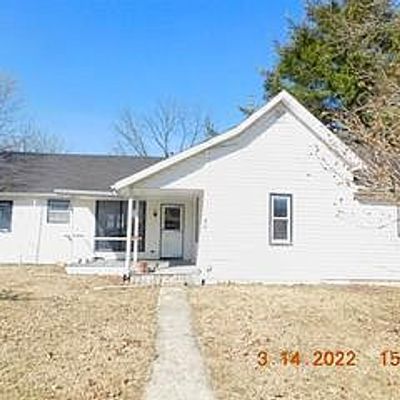 419 E 2 Nd St, Fowlerton, IN 46930