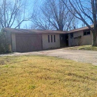 4205 N Aydelotte Ave, Shawnee, OK 74804