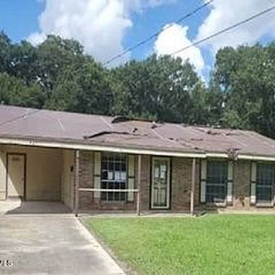 421 Sharon St, Eunice, LA 70535