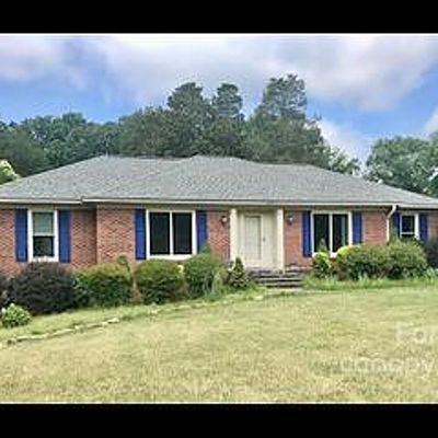 427 Wake Dr, Salisbury, NC 28144