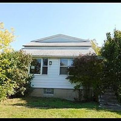 428 Aurora St, Lancaster, NY 14086