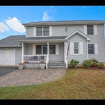 433 W Main St, Babylon, NY 11702