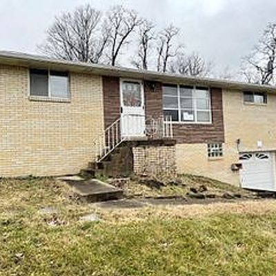 4338 Willow Heath Dr, Pittsburgh, PA 15234