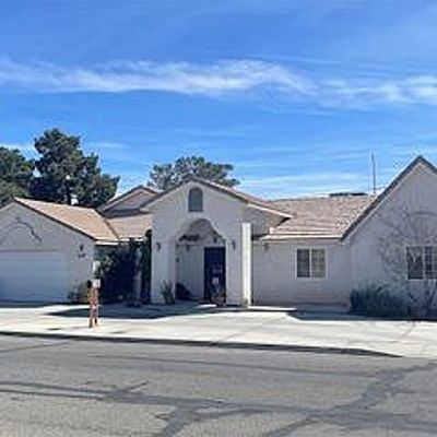 4385 Welter Ave, Las Vegas, NV 89104