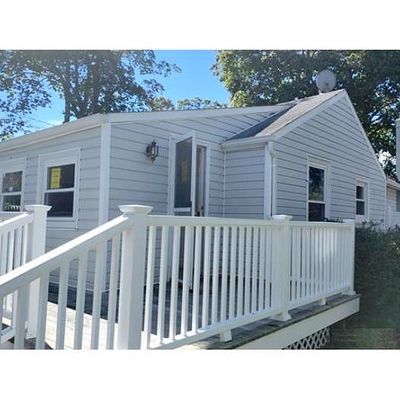 44 Reeves Rd, Center Moriches, NY 11934