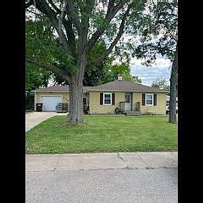 440 Willow Rd, Marengo, IL 60152