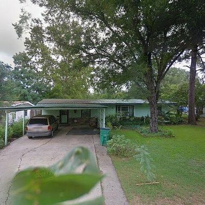 441 Holly Dr, Rockdale, TX 76567