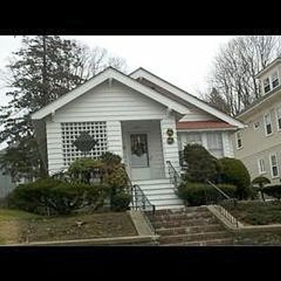 445 High St, Lawrence, MA 01841