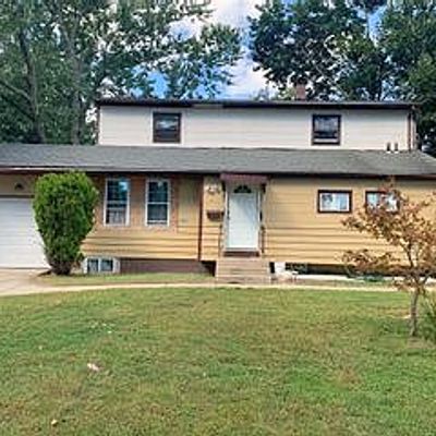 45 Perry St, Brentwood, NY 11717